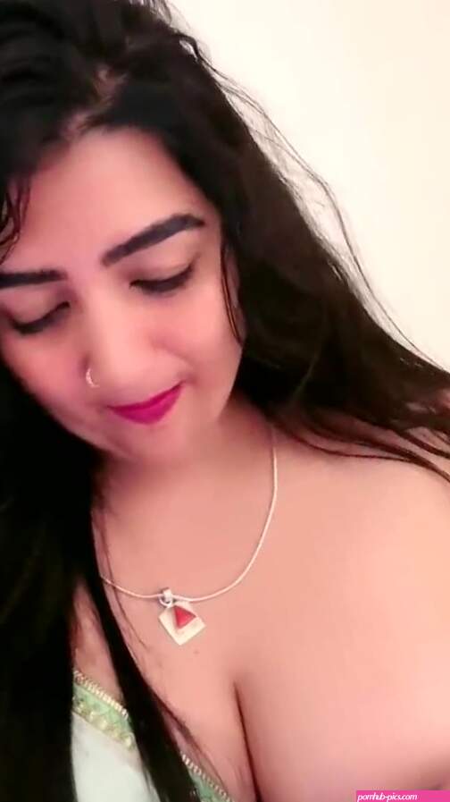 Tango Live hot bhabhi