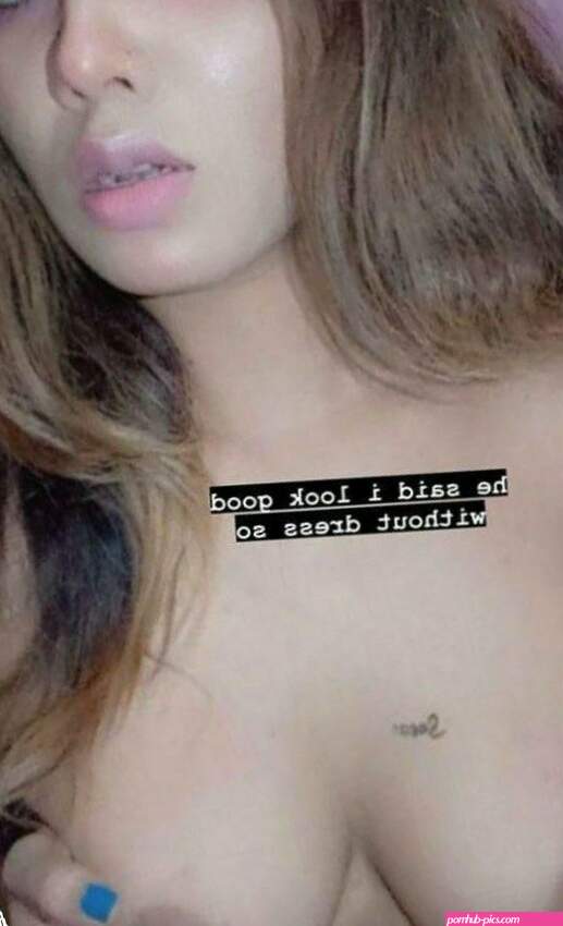 Sexy Indian Girls Leaked Topless Selfies