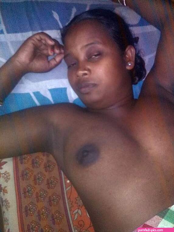 Village Bhabhi nude pics collection online