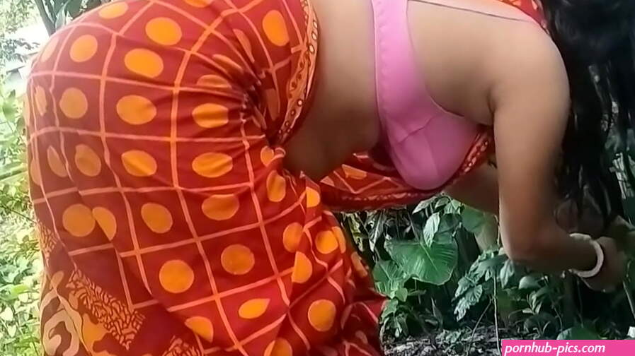 Outdor Sex By Village wife In Boyfriend