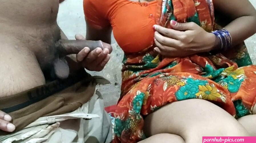 Indian Saree Village Porn Videos