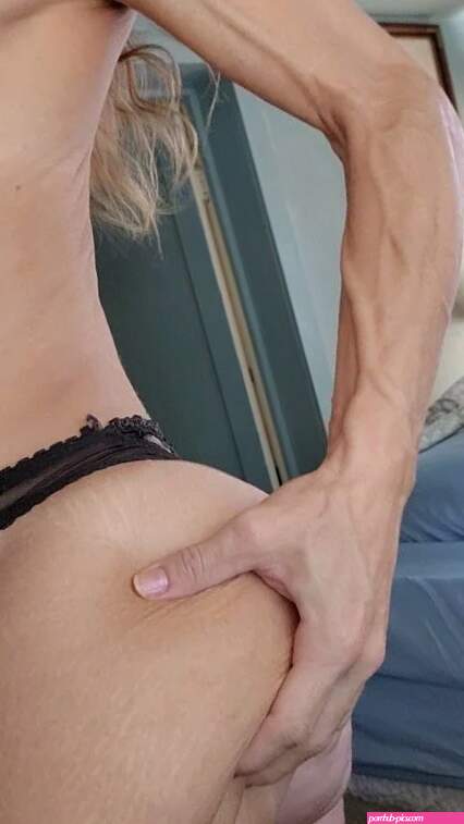 Wanderingyourdaydreams Nude OnlyFans Leaks