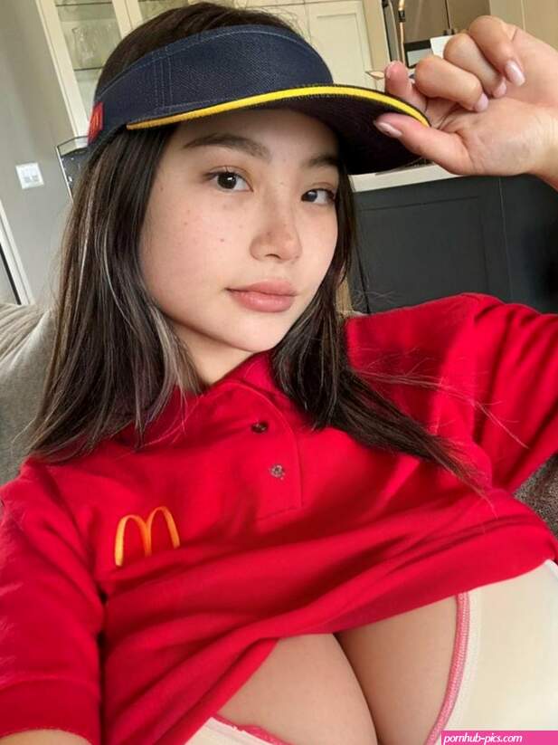 Yumi Eto