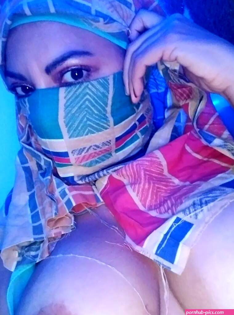 Real Horny Arab Wife In Hijab Nudes pussy naked selfies: 14 Nude Pics