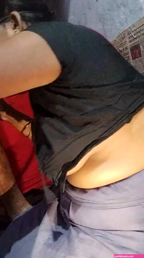 Aaj to mami ki gand Mari our Sara mall mami ko pila Diya raat ko watch online