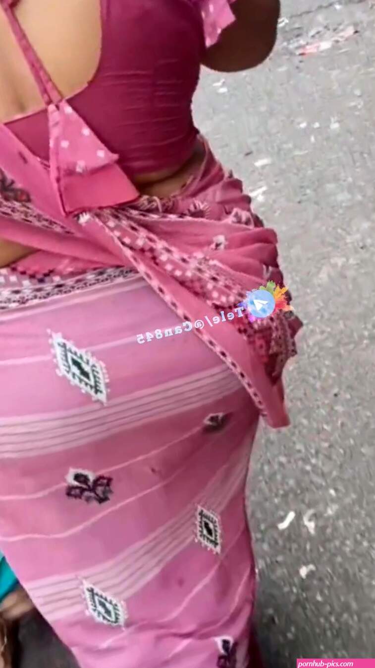 Street Big ass walking bhabhi