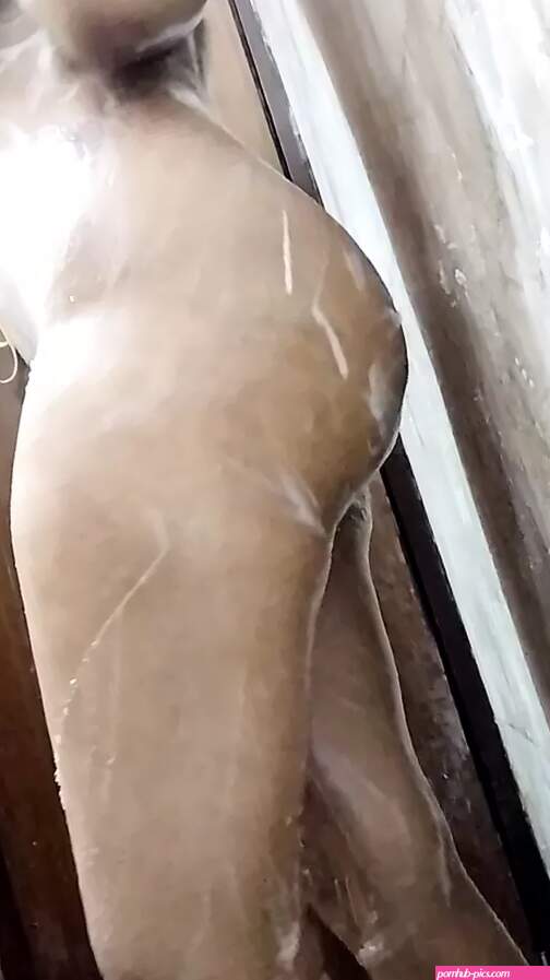 Bhabhi ne gand me kya dala hot indian bhabhi bathing watch online