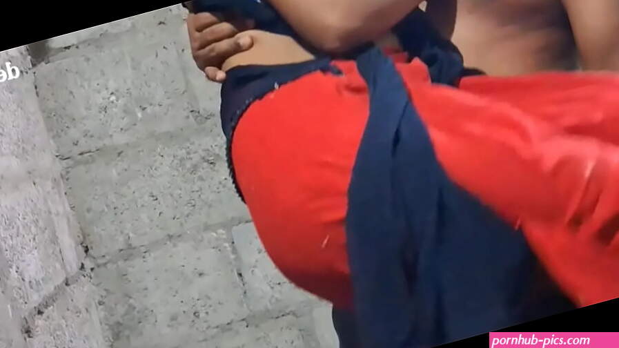 Very cute sexy Indian housewife salwar sex enjoy very good sexy