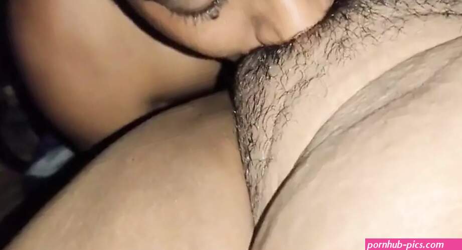 Desi Pussy Eating Porn Videos