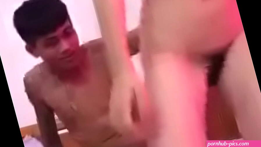 Em gi hc sinh mi ln i nhà ngh vi b trai