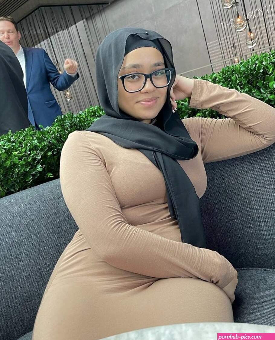 Big ass hijab slut Safaa Nazeh