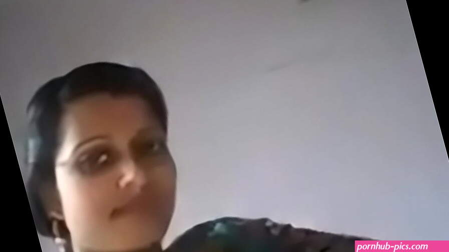 Bhabhi ki boobs