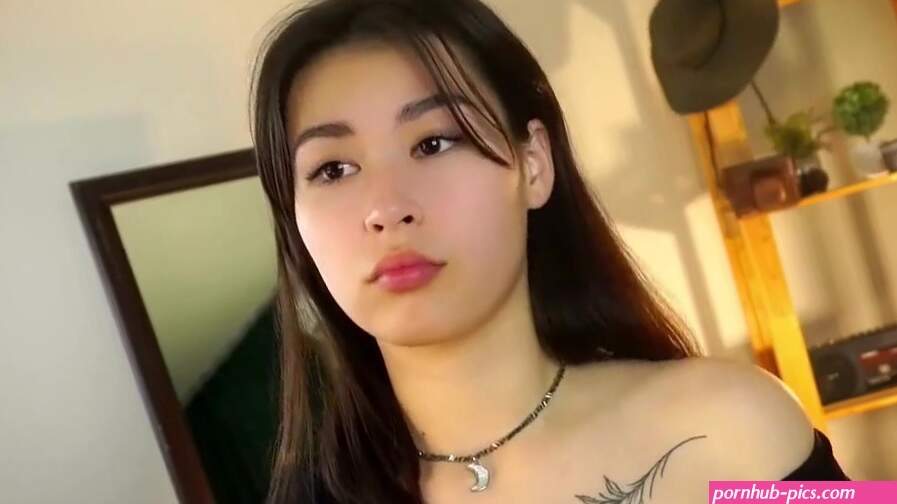 KimSuHenChaturbate 13-03-2024 Thin Babe Gets Stretched