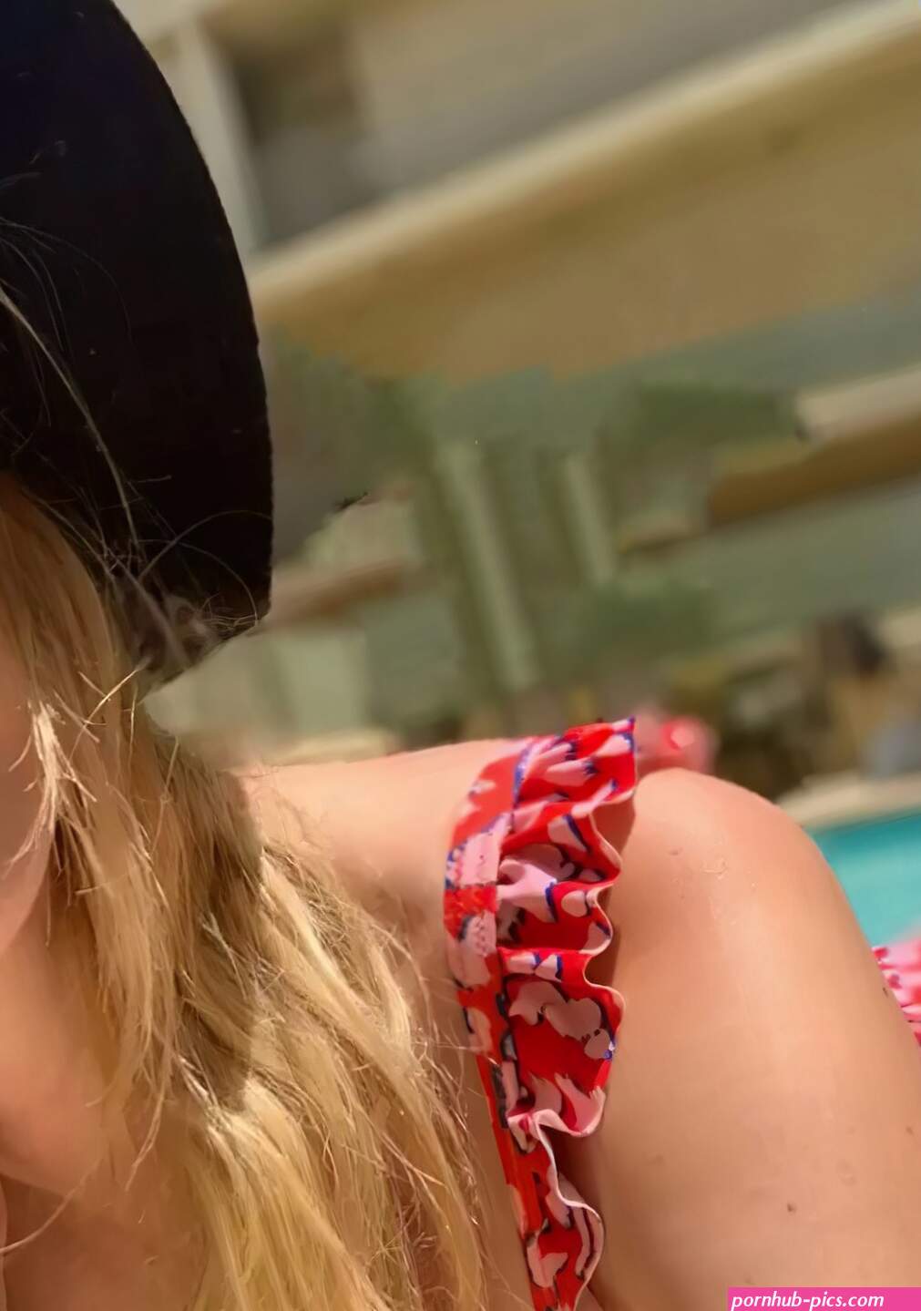 Maude Garrett Nude Leaks