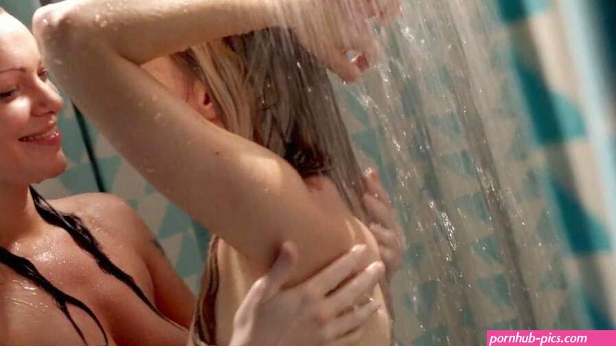 Laura Prepon Taylor Schilling Nude Lesbo ScandalPlanetCom