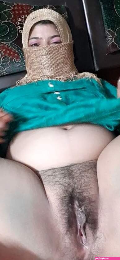 Hijab Muslim Aunty: 72 Nude Pics