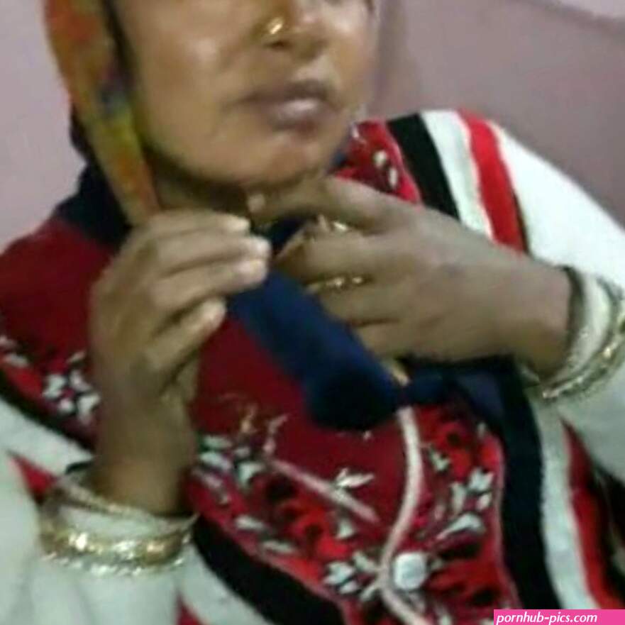 Telugu Muslim Aunty With Saree Sex Videos