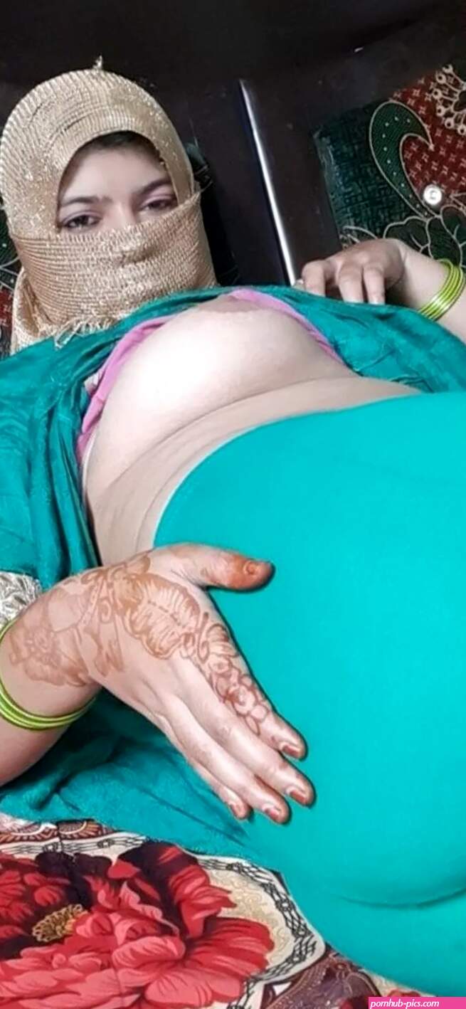 Hijab Muslim Aunty: 72 Nude Pics