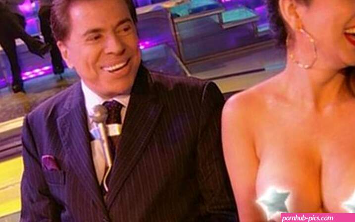 Silvio Santos tira roupa de pianista e a deixa nua em seu programa Notcias da TV