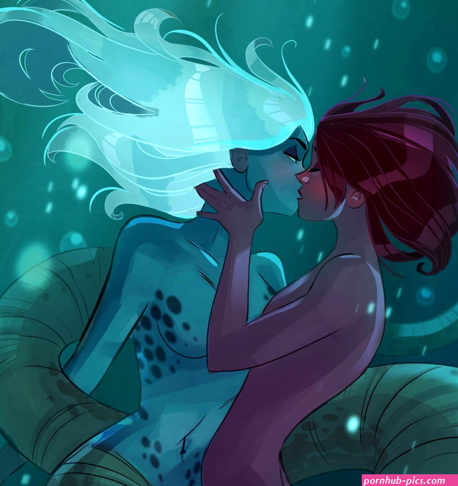 Stephen Byrne on X: Naked Underwater Lesbian Snake Sex