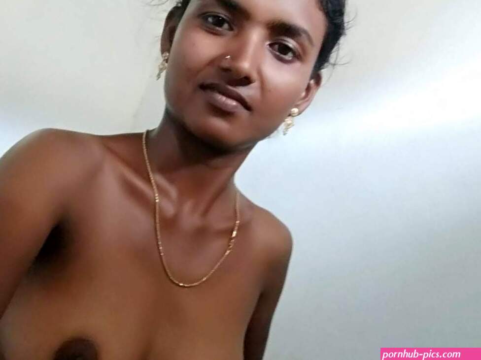 Village Tamil 19yo Nude Photos Inside Bathroom