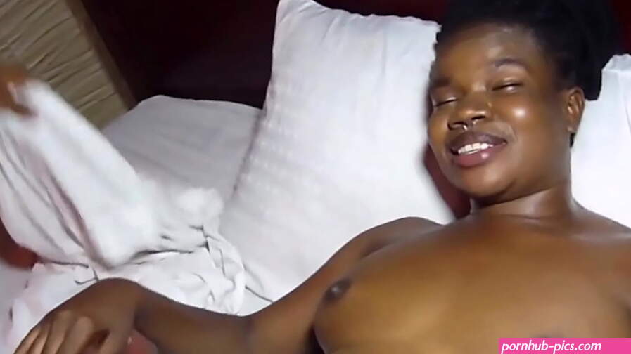 Sweet Toto De Make Guy Cum Fast