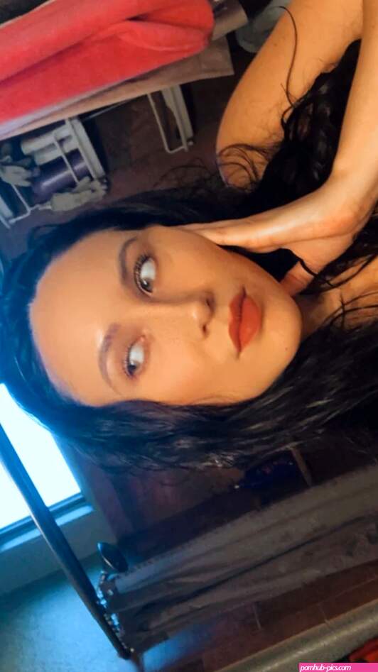 Cheeksprincesss OnlyFans profile photos and links