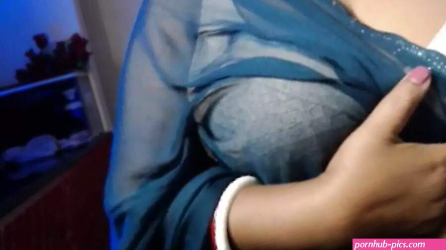 Desi Solo S Hot Big Boobs Bra Hot Show watch online