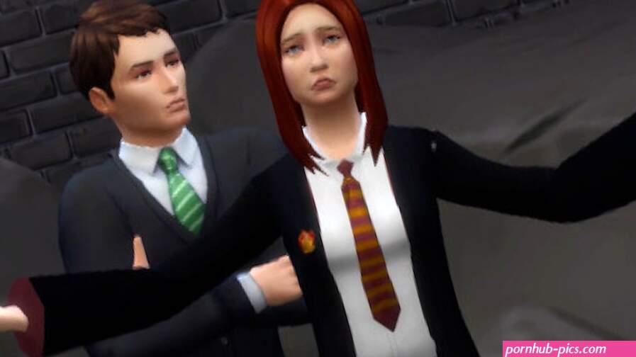 Ginny Weasley having sex with Tom Riddle in t...