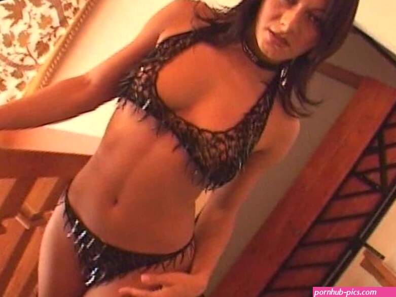 Sandra Romain Bitches In Heat 2 DVDR BTS Video Download