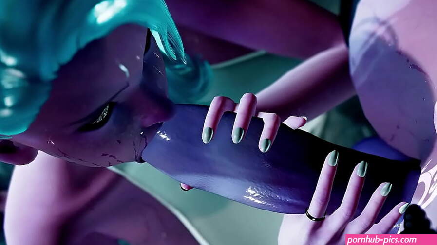 Dark Elf with huge Futa cock fucks slutty elf