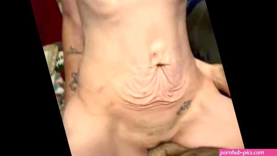 shows up to suck and fuck for more money.