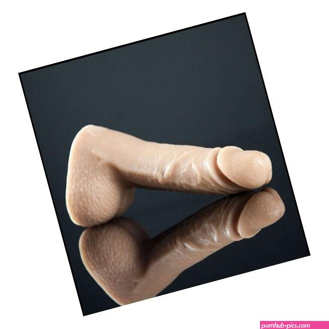 FLESHJACK Kris Evans Dildo 21 cm8.27