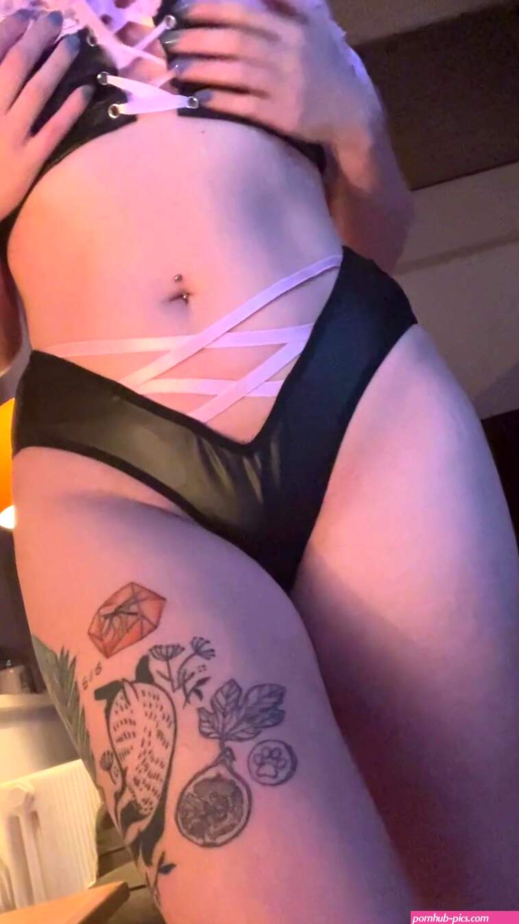 Laurenkimripley Petite Girl Strip Teasing on Cam Onlyfans Video !