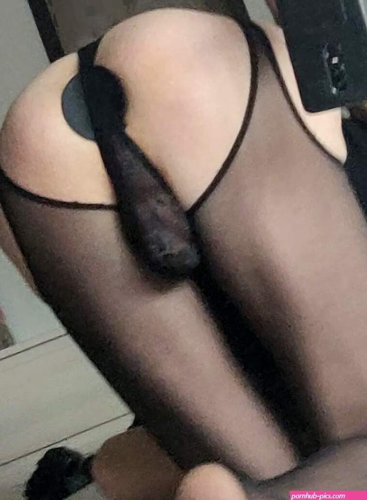 Lopette en pute: 34 Nude Pics