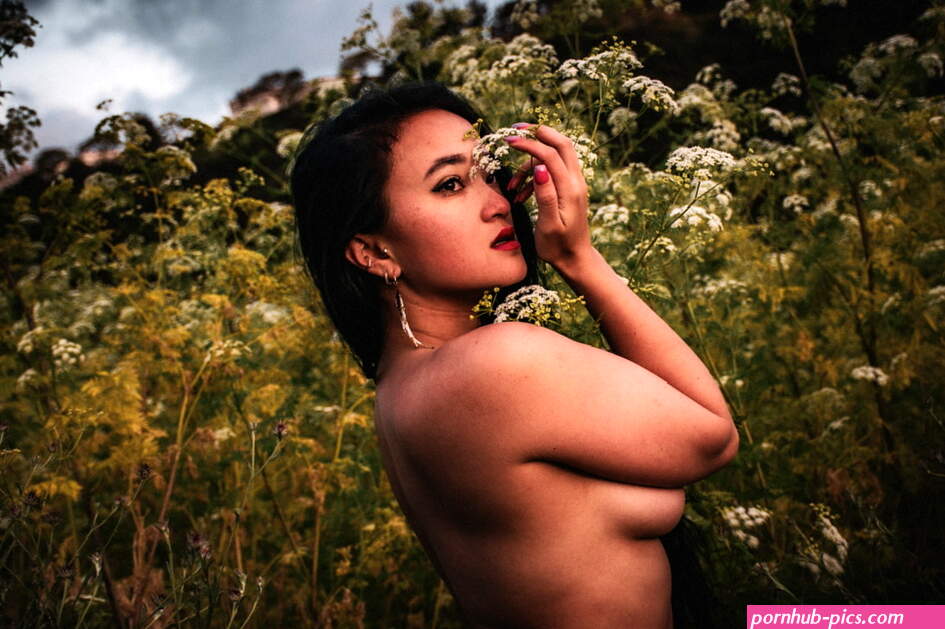 Raven Lynette Bio Site