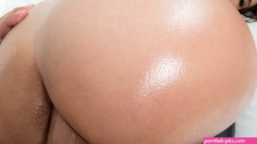 Kelsi Monroe Booty Call! The Best Of Big Butts