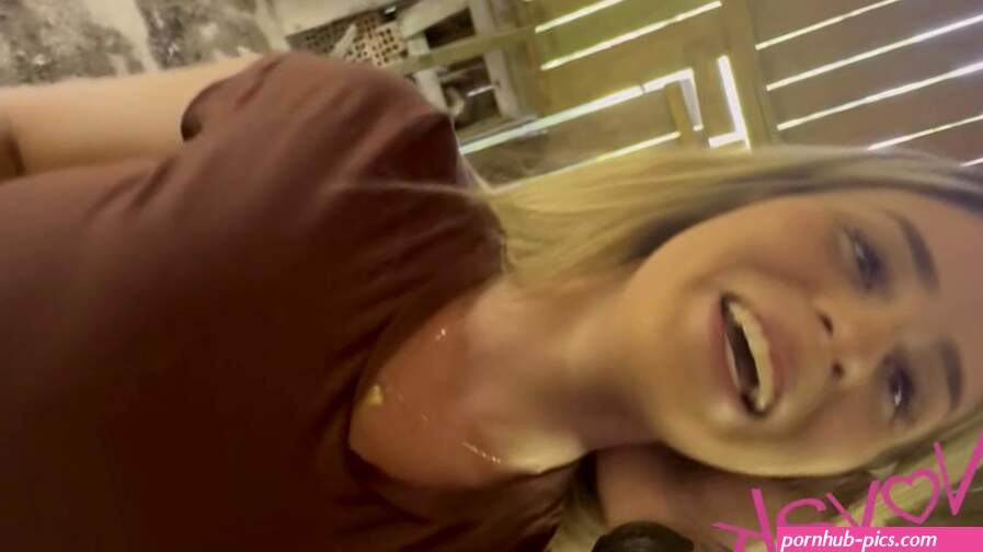 Blonde with a big ass goes to visit the farm sucks the dick and licks the eggs