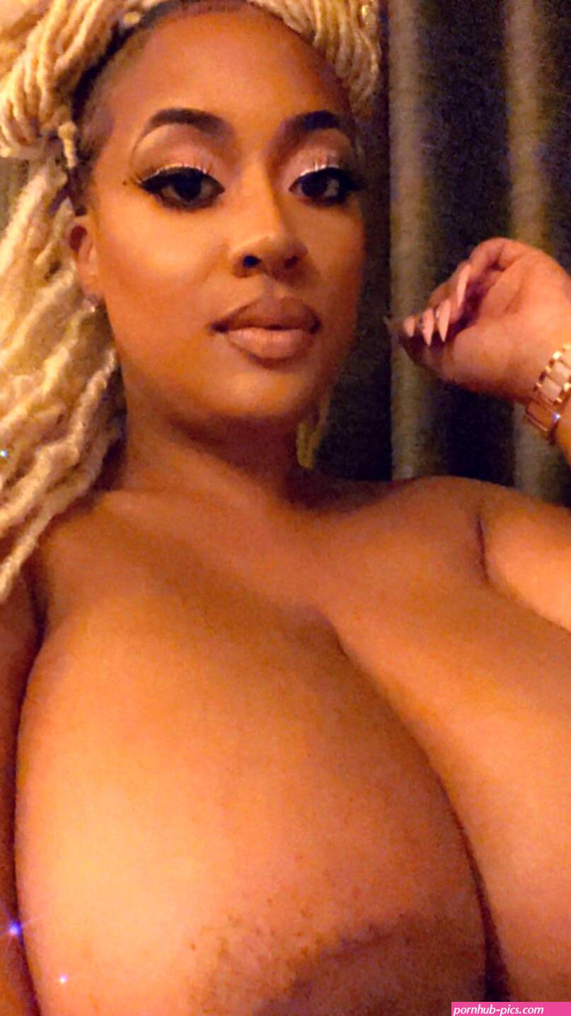 Betty Boobz on X: Live Tonight 9 PM CST Dont Be Late Click the link baby New subscribers get a free video!