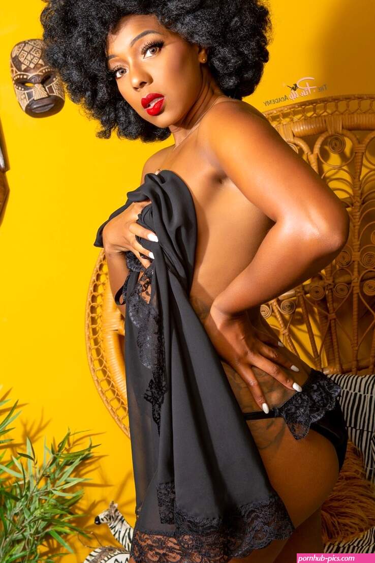 Velvet Jones Patreon 2020