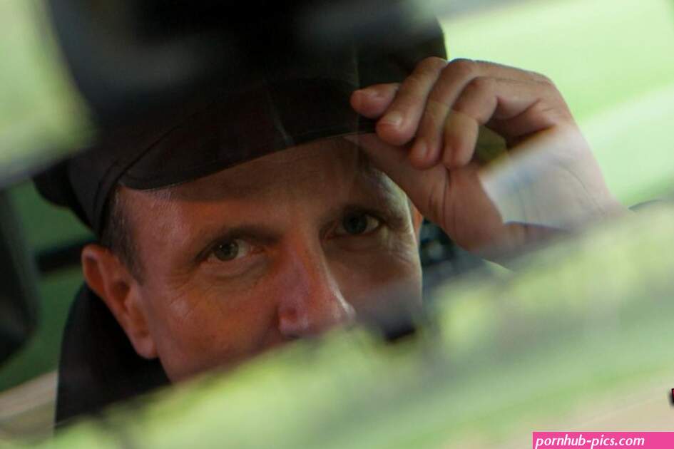 Driver Fucks Winsome Czech Widow Katy Rose In The Back Seat To Calm Her