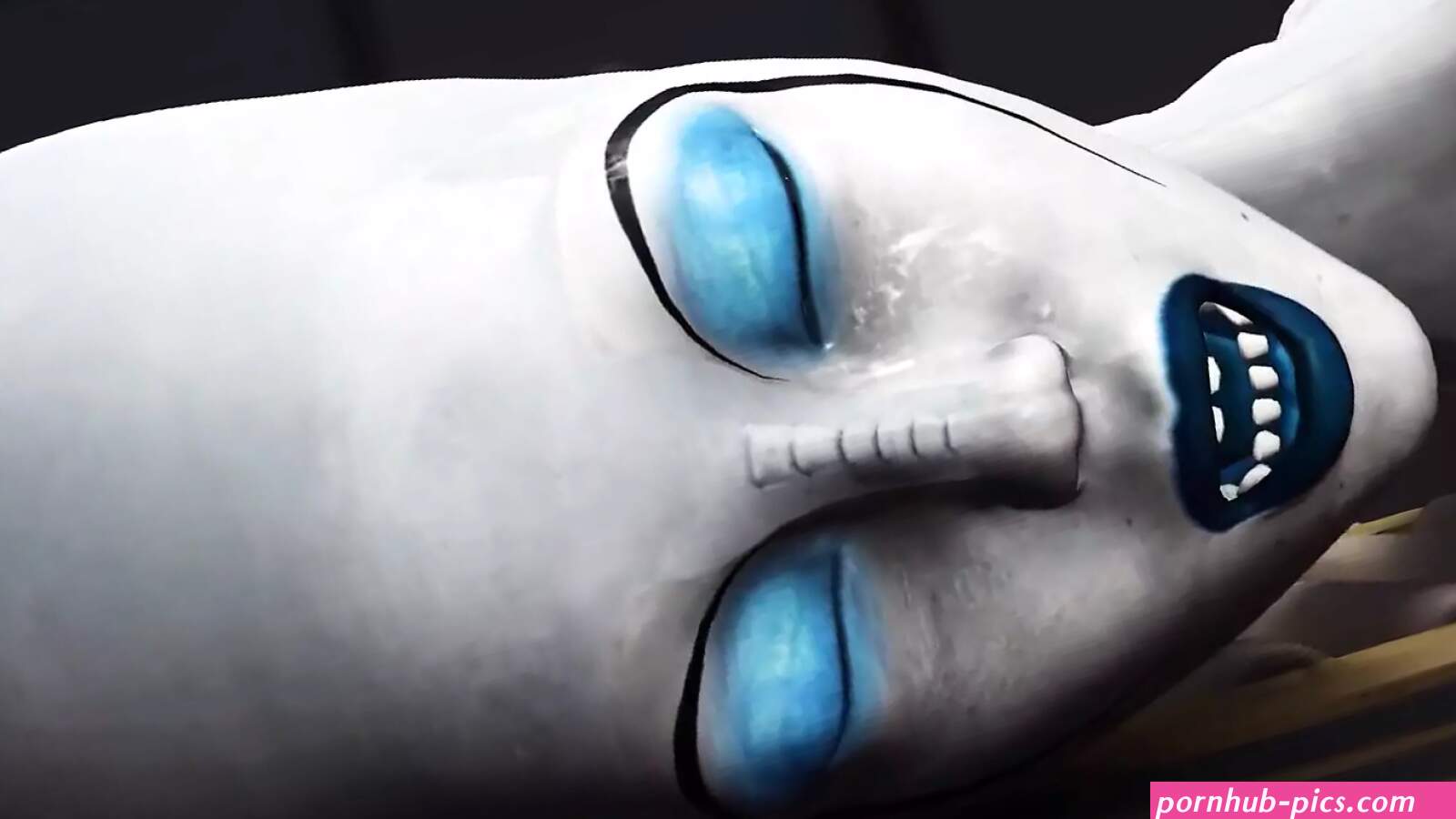 Futa sex robot plays with a female alien in the sci-fi lab