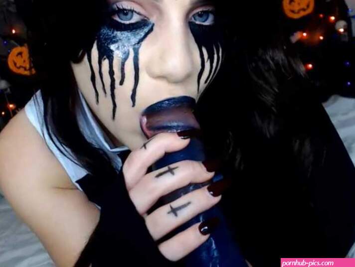 Hello Harley Evil Nun Blowjob