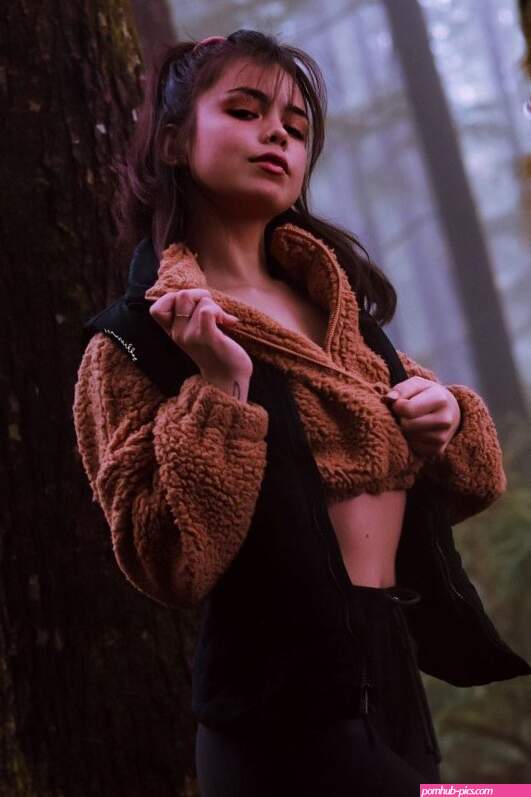 Urlilgoddess Nude OnlyFans Leaks
