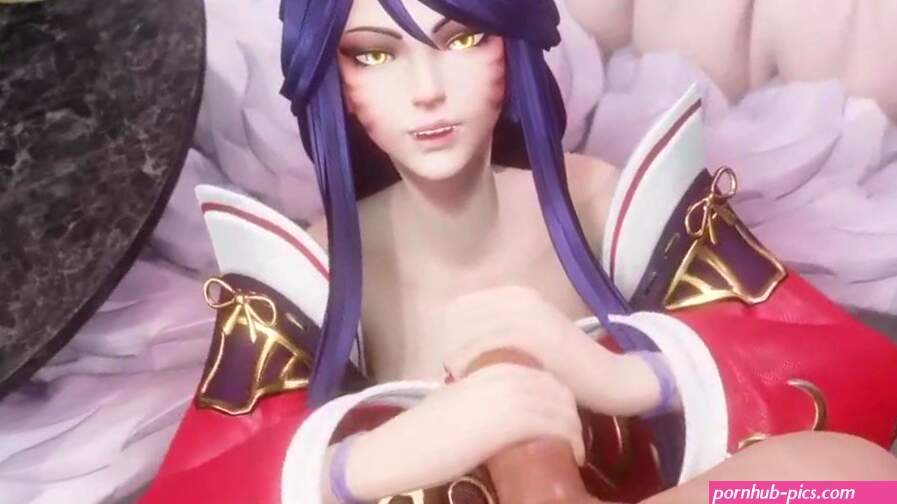 Ahri Maxing Out her E Ability Charming Spell