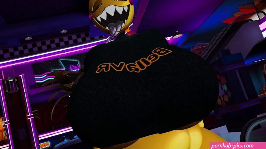 Hyper toy chica breast flash