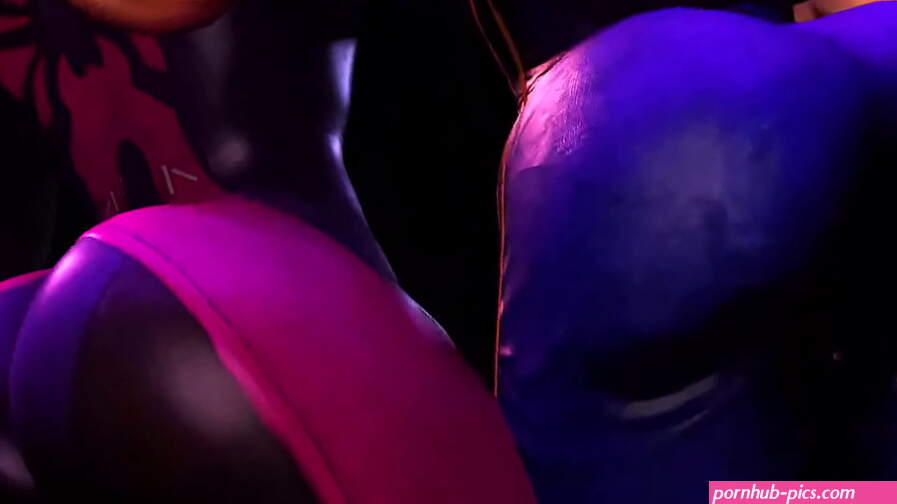 Juri Chun li shake their giant asses