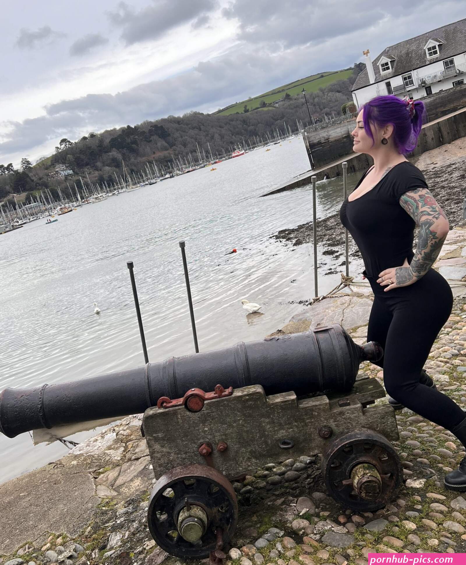 lola mamaplugs mason on X: Capt cannon wang open for pegging sessions.
