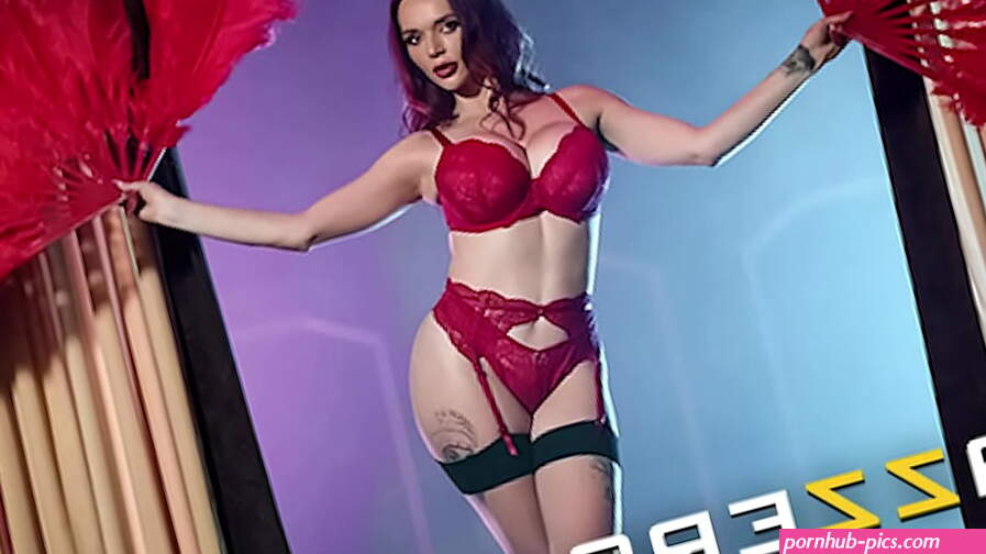 Jasmine James Makes A Seductive Dance Show For Danny Makes Her Fantasy To Reach His Monster Cock True
