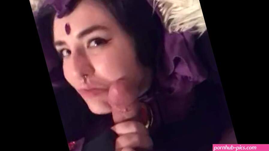 Raven from Teen Titans Gives Blowjob